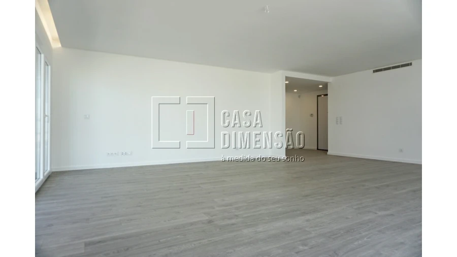Apartamento T3 para Venda em Porto Salvo Foto 14