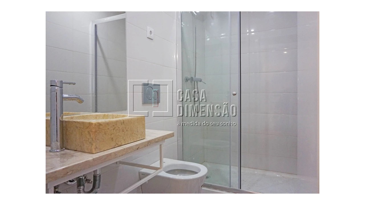 Apartamento T1 para Venda em Misericórdia Foto 7