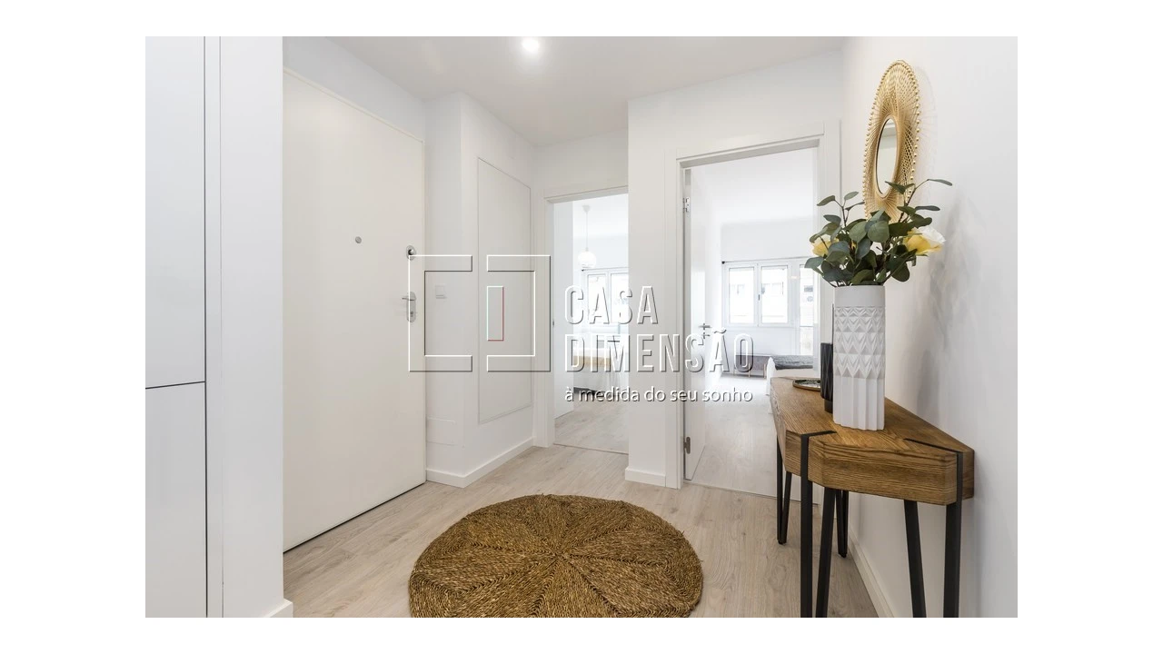 Apartamento T2 para Venda em Benfica Foto 4
