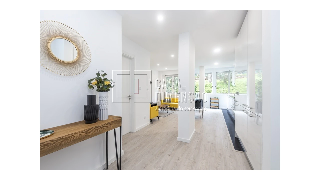 Apartamento T2 para Venda em Benfica Foto 5