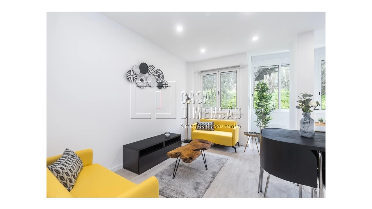 Apartamento T2 para Venda em Benfica Foto 6