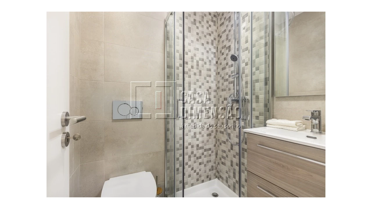 Apartamento T2 para Venda em Benfica Foto 16