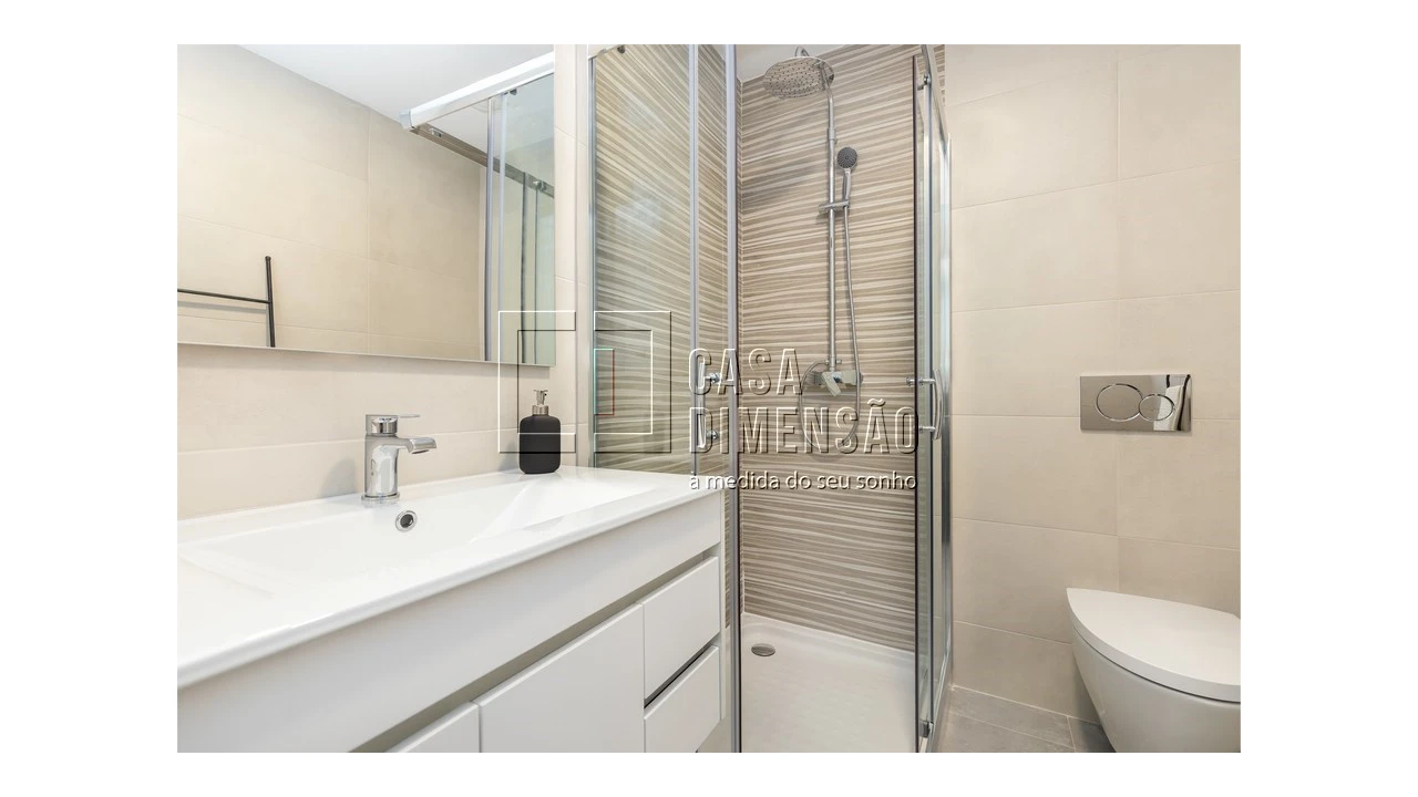 Apartamento T2 para Venda em Benfica Foto 32