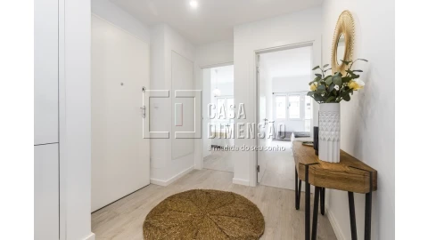 Apartamento T2 para Venda em Benfica