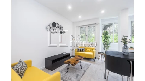 Apartamento T2 para Venda em Benfica