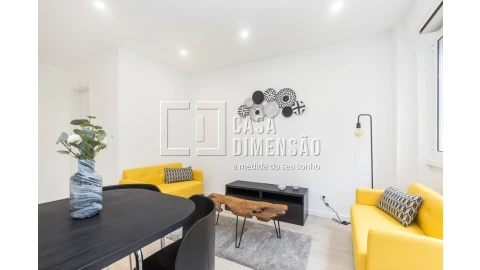 Apartamento T2 para Venda em Benfica