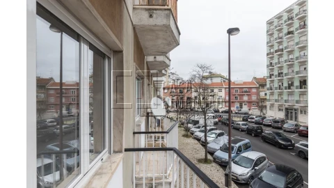 Apartamento T2 para Venda em Benfica