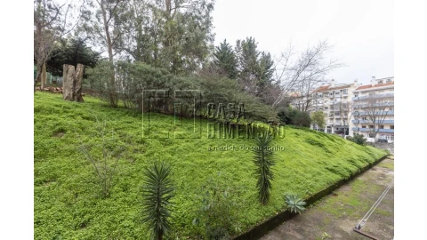 Apartamento T2 para Venda em Benfica