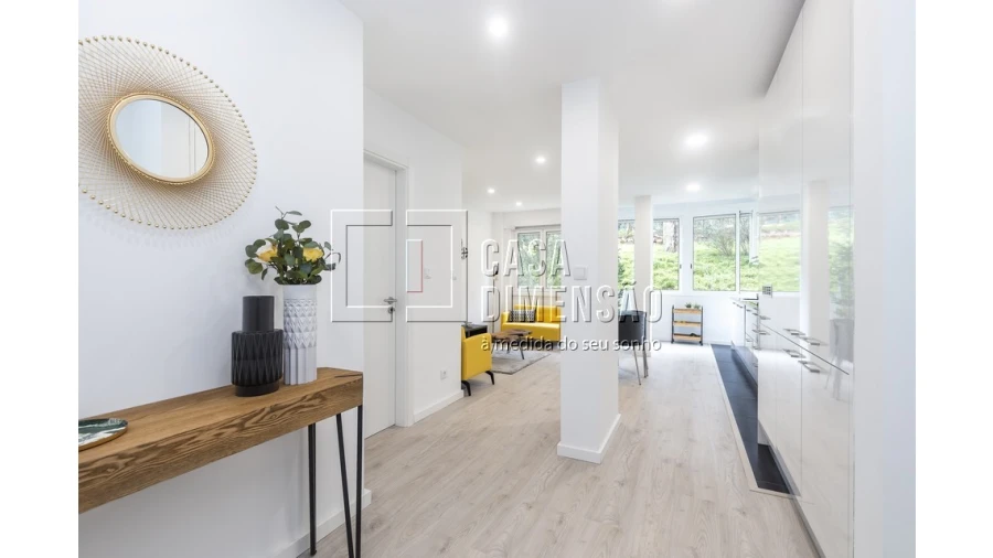 Apartamento T2 para Venda em Benfica Foto 5