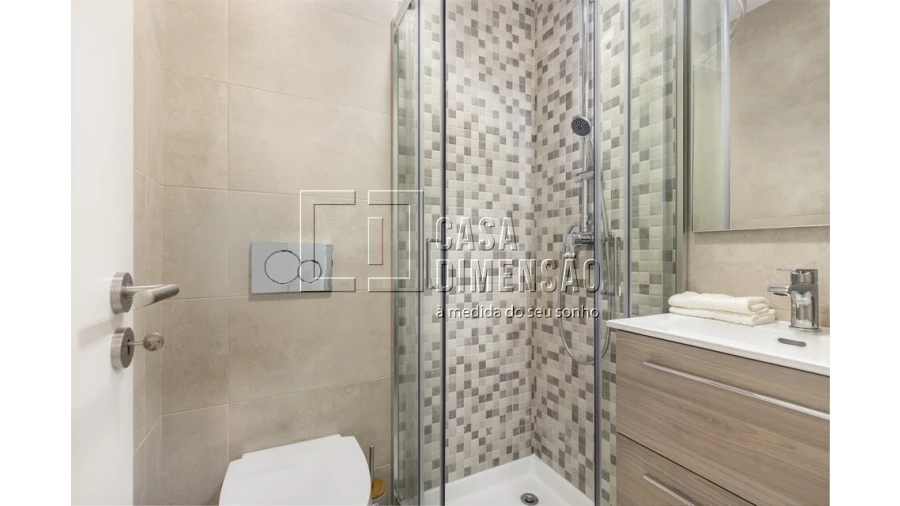 Apartamento T2 para Venda em Benfica Foto 16
