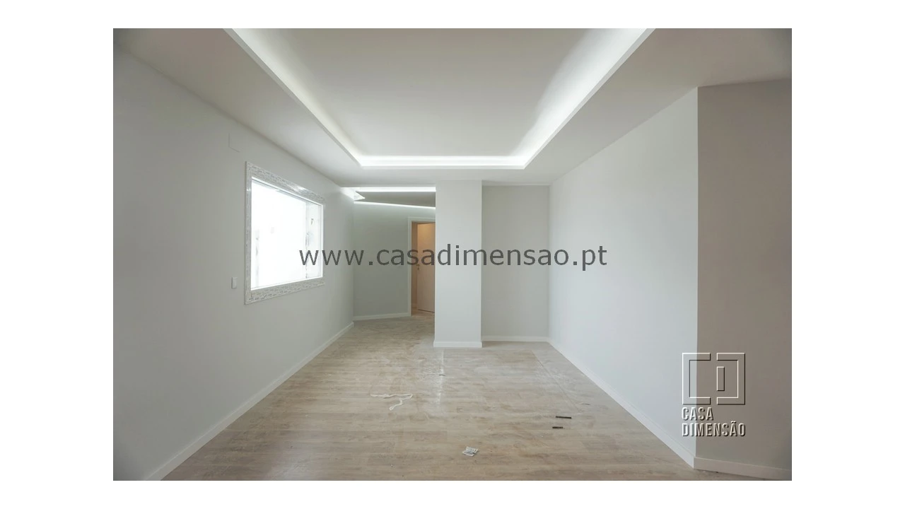 Apartamento T4 para Venda em Carnaxide e Queijas Foto 4