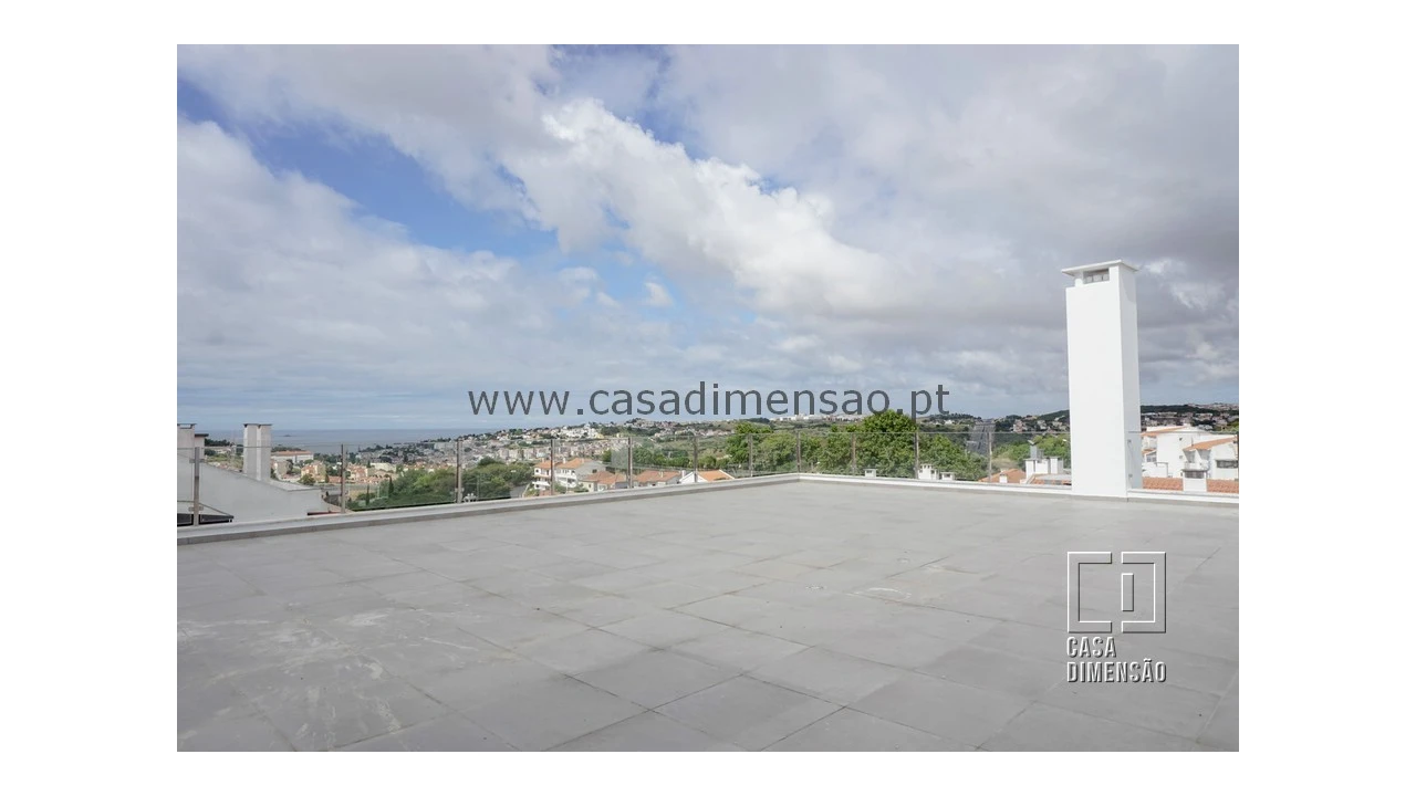 Apartamento T4 para Venda em Carnaxide e Queijas Foto 1