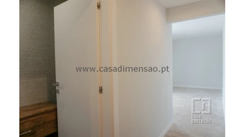 Apartamento T4 para Venda em Carnaxide e Queijas