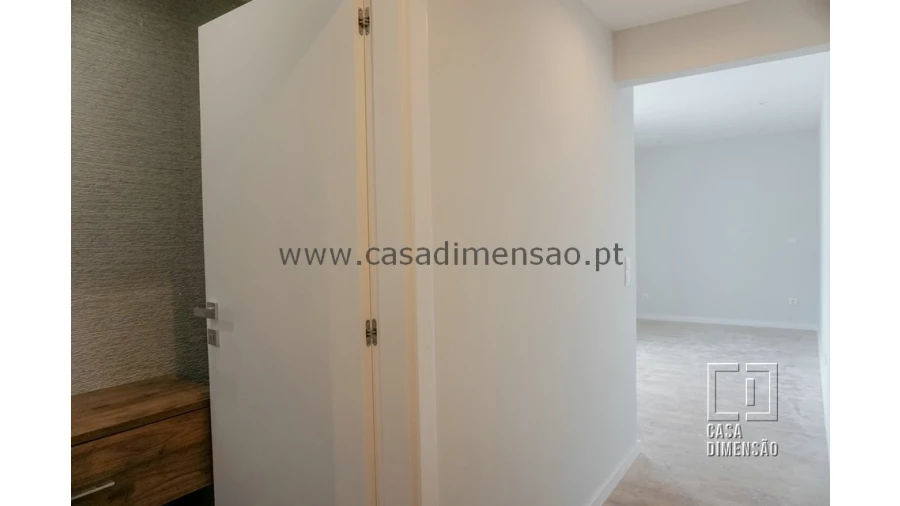 Apartamento T4 para Venda em Carnaxide e Queijas Foto 45