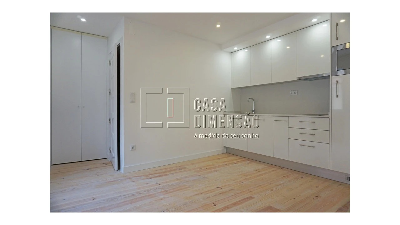Apartamento T1 para Venda em Misericórdia Foto 9