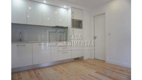 Apartamento T1 para Venda em Misericórdia