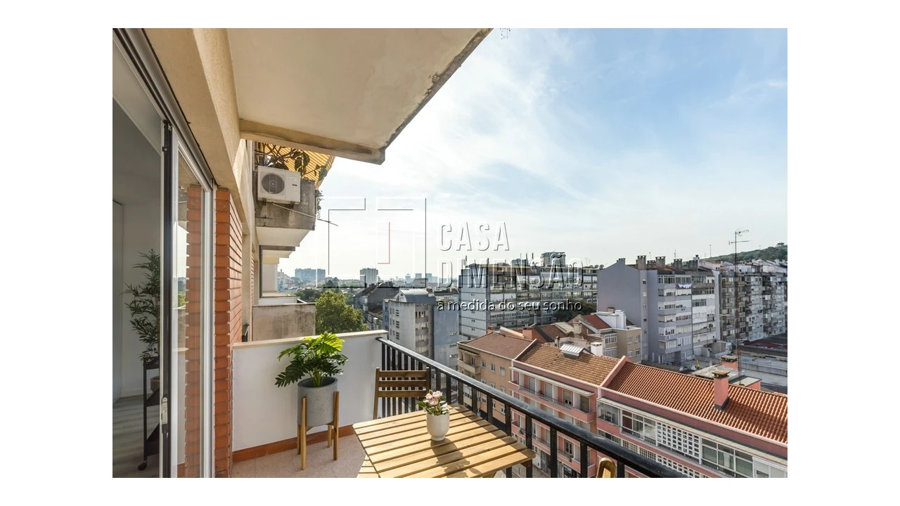 Apartamento T3 para Venda em Benfica Foto 1