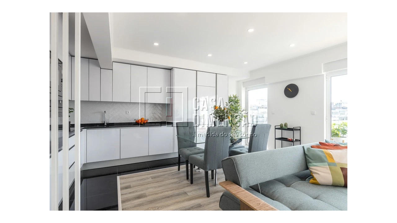 Apartamento T3 para Venda em Benfica Foto 3