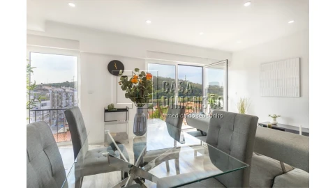 Apartamento T3 para Venda em Benfica