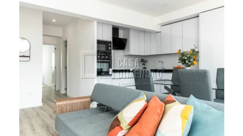 Apartamento T3 para Venda em Benfica
