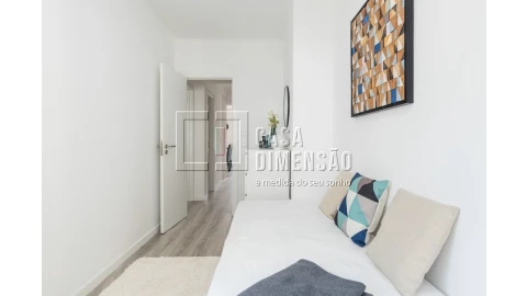 Apartamento T3 para Venda em Benfica
