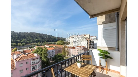 Apartamento T3 para Venda em Benfica
