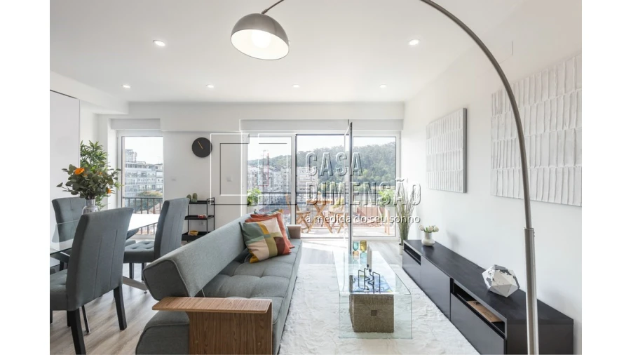Apartamento T3 para Venda em Benfica Foto 2