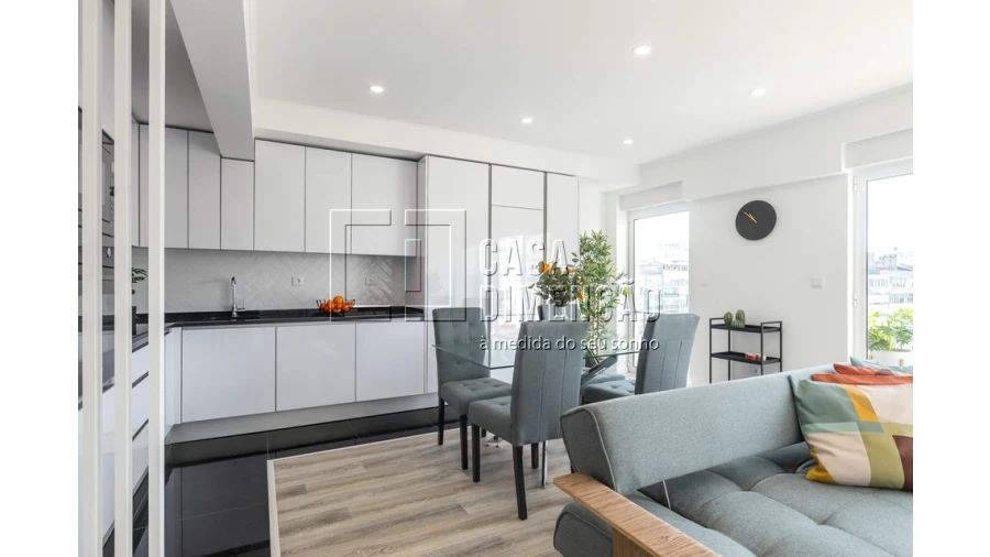 Apartamento T3 para Venda em Benfica Foto 3