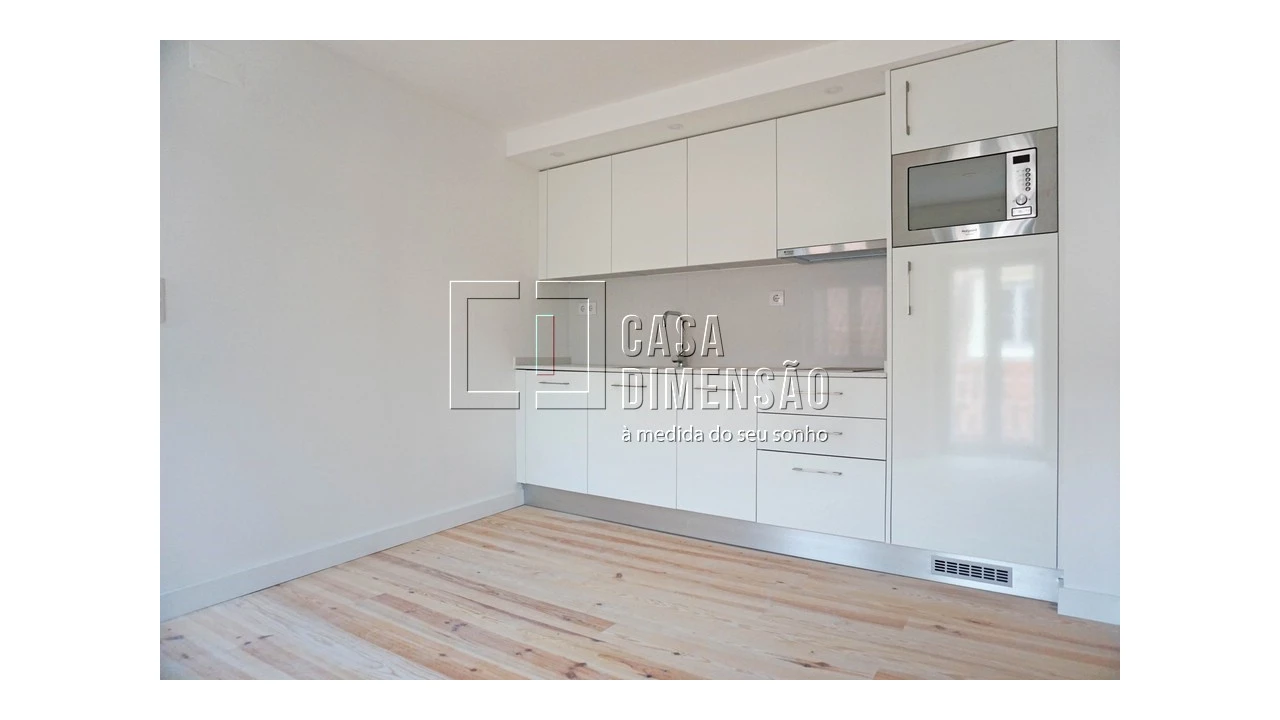 Apartamento T1 para Venda em Misericórdia Foto 10
