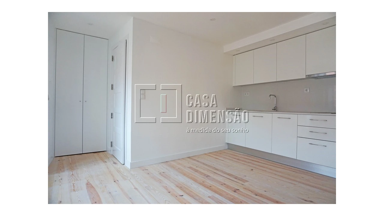 Apartamento T1 para Venda em Misericórdia Foto 11