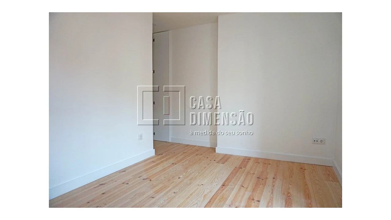 Apartamento T1 para Venda em Misericórdia Foto 14