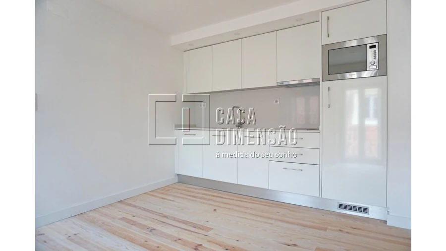 Apartamento T1 para Venda em Misericórdia Foto 10
