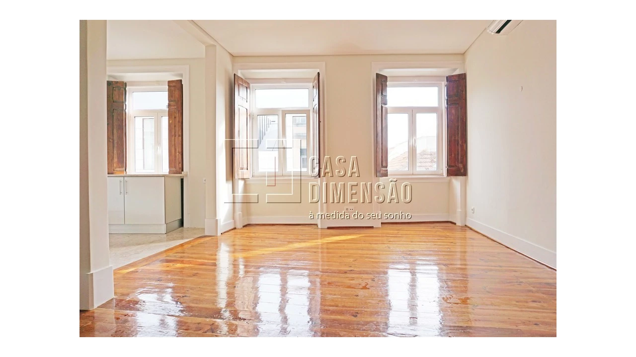 Apartamento T2 para Venda em Misericórdia Foto 1