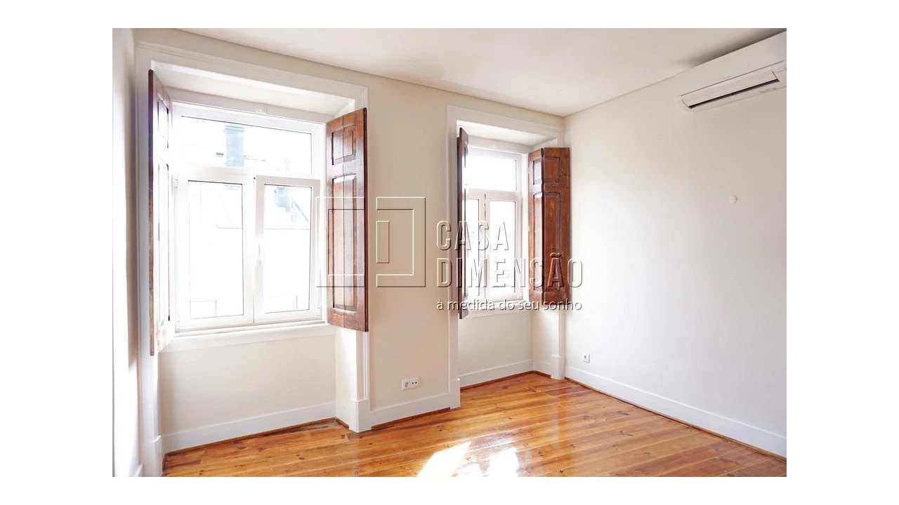 Apartamento T2 para Venda em Misericórdia Foto 3