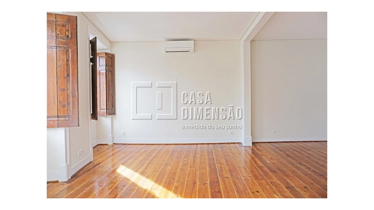 Apartamento T2 para Venda em Misericórdia Foto 4