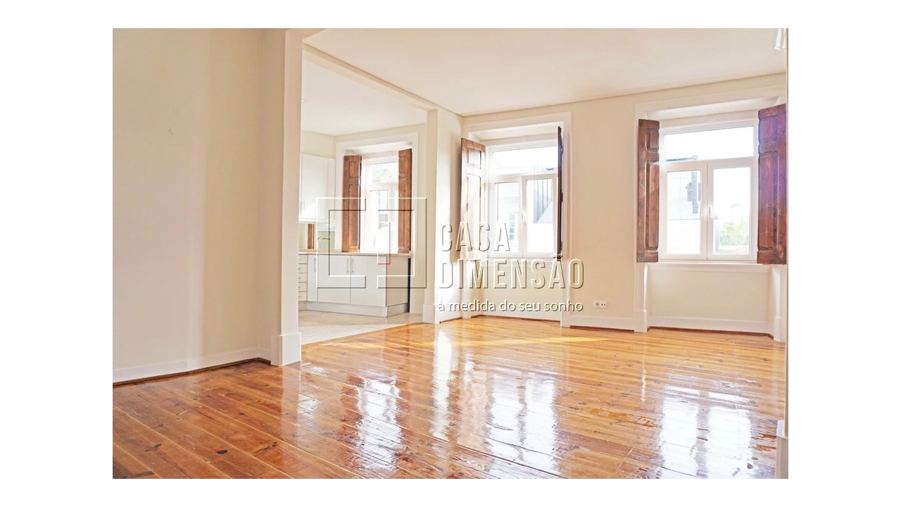 Apartamento T2 para Venda em Misericórdia Foto 6