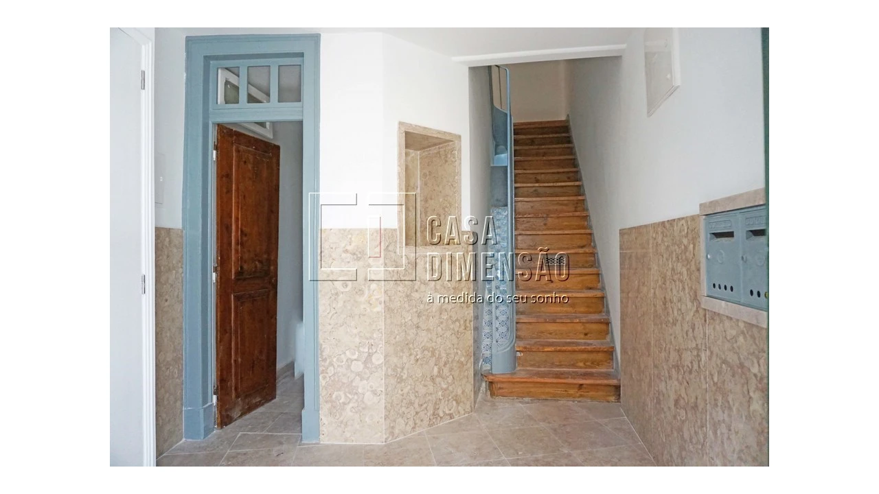 Apartamento T2 para Venda em Misericórdia Foto 30