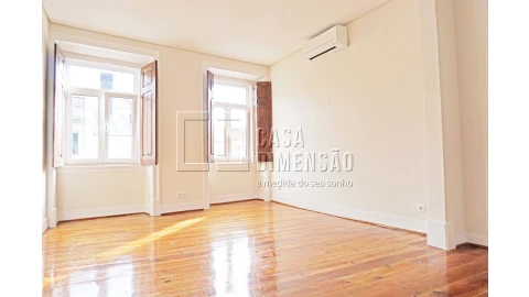 Apartamento T2 para Venda em Misericórdia
