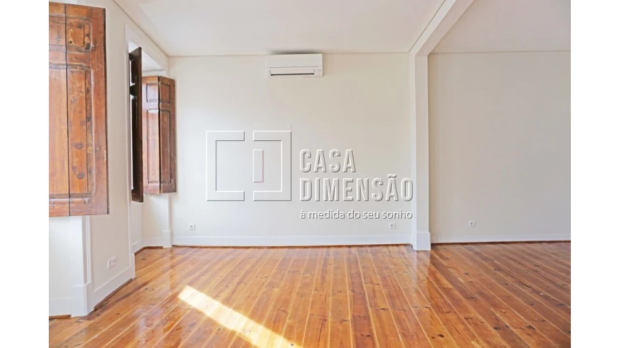 Apartamento T2 para Venda em Misericórdia Foto 4