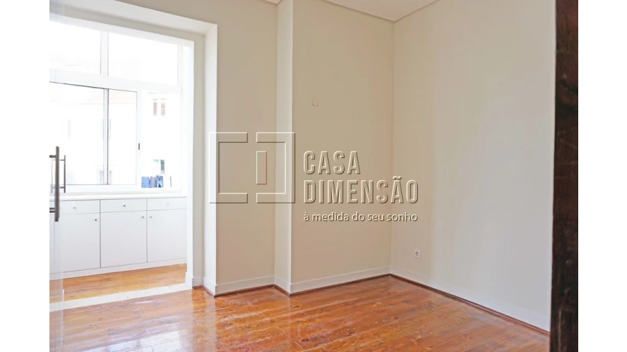 Apartamento T2 para Venda em Misericórdia Foto 10