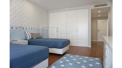 Apartamento T3 para Venda em Oeiras e São Julião da Barra, Paço de Arcos e Caxias