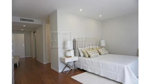 Apartamento T3 para Venda em Oeiras e São Julião da Barra, Paço de Arcos e Caxias