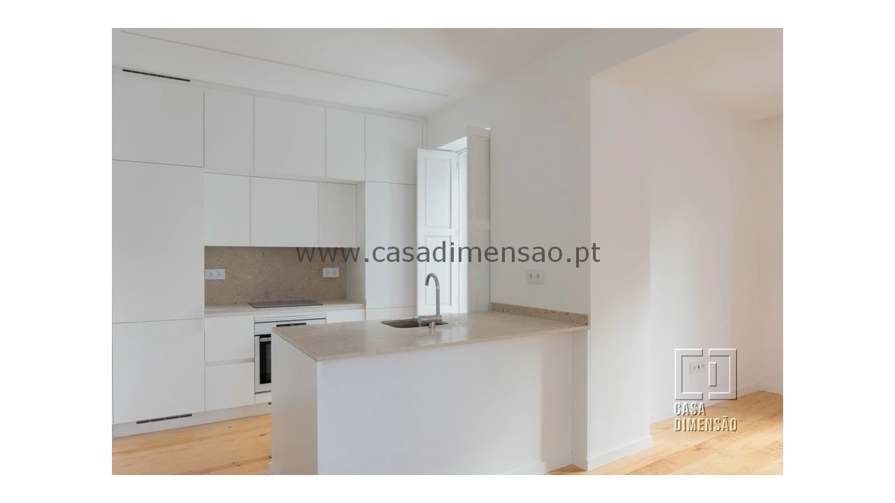 Apartamento T1 para Venda em Ajuda Foto 5