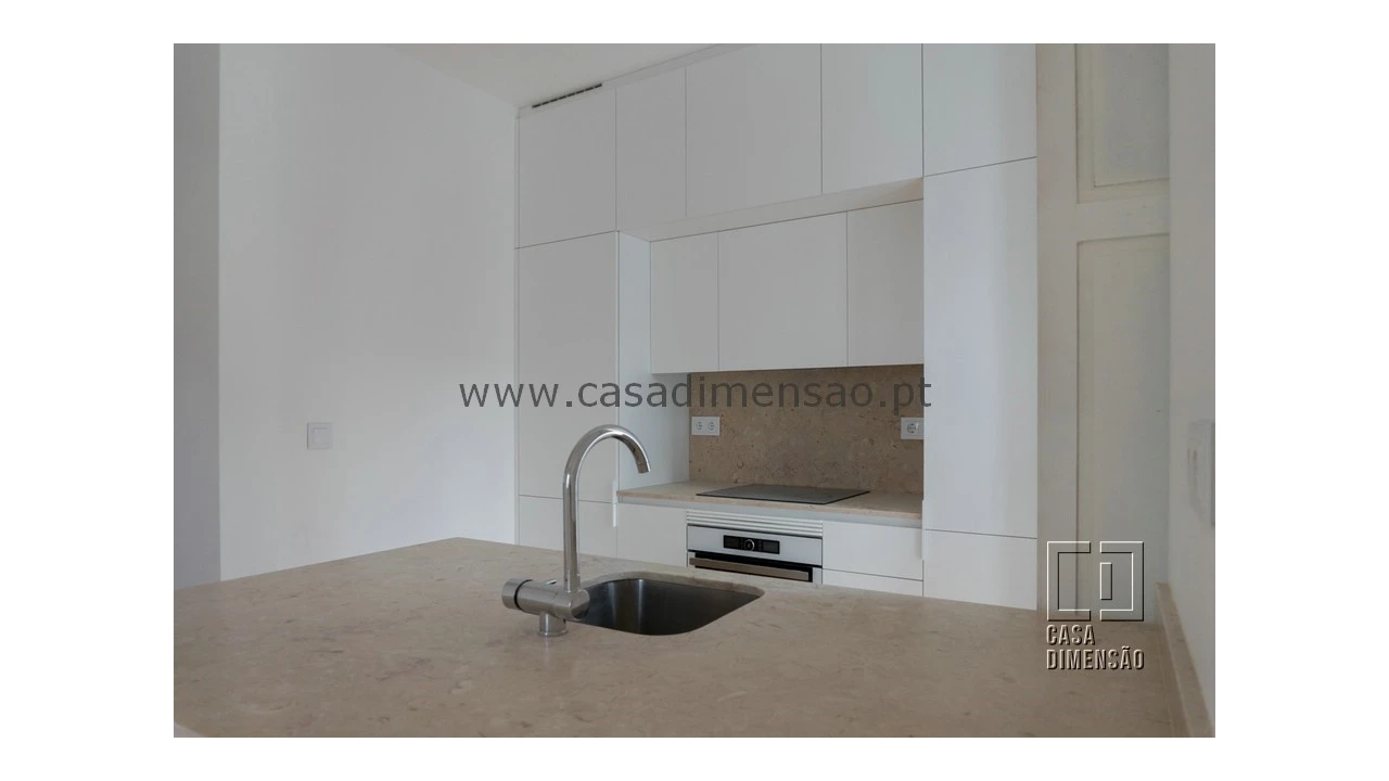 Apartamento T1 para Venda em Ajuda Foto 8