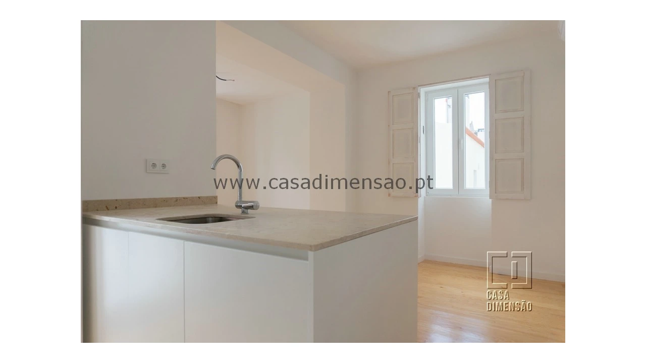 Apartamento T1 para Venda em Ajuda Foto 13