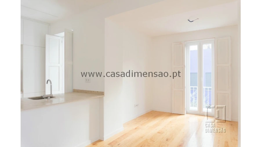 Apartamento T1 para Venda em Ajuda Foto 4