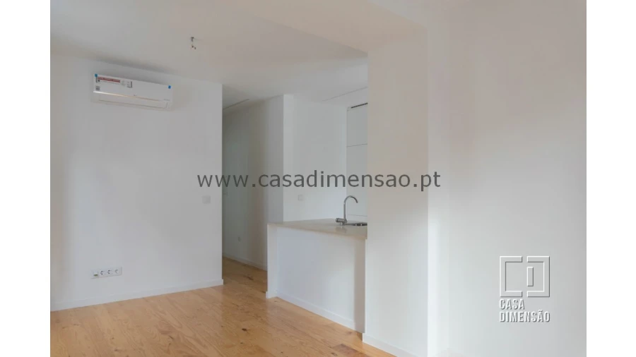 Apartamento T1 para Venda em Ajuda Foto 7