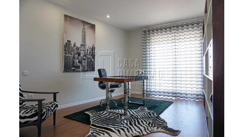 Apartamento T4 para Venda em Oeiras e São Julião da Barra, Paço de Arcos e Caxias