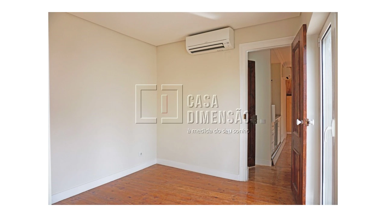 Apartamento T1 para Venda em Misericórdia Foto 14