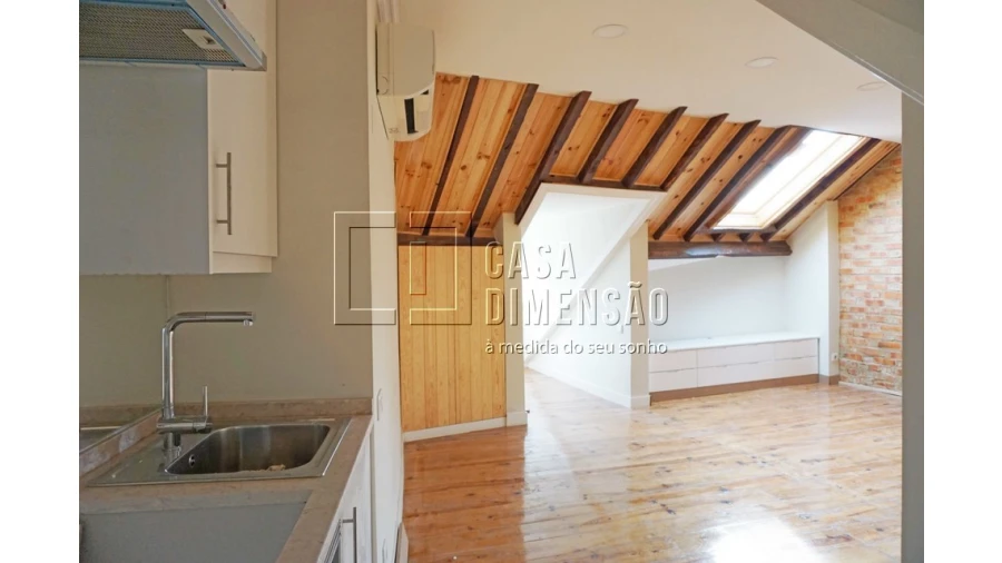 Apartamento T1 para Venda em Misericórdia Foto 9